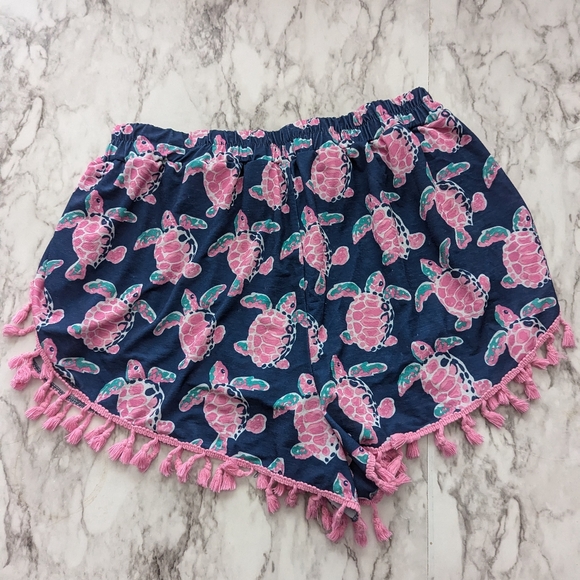 Women's Simply Southern Turtle Print Shorts size large/extra large - Picture 2 of 5